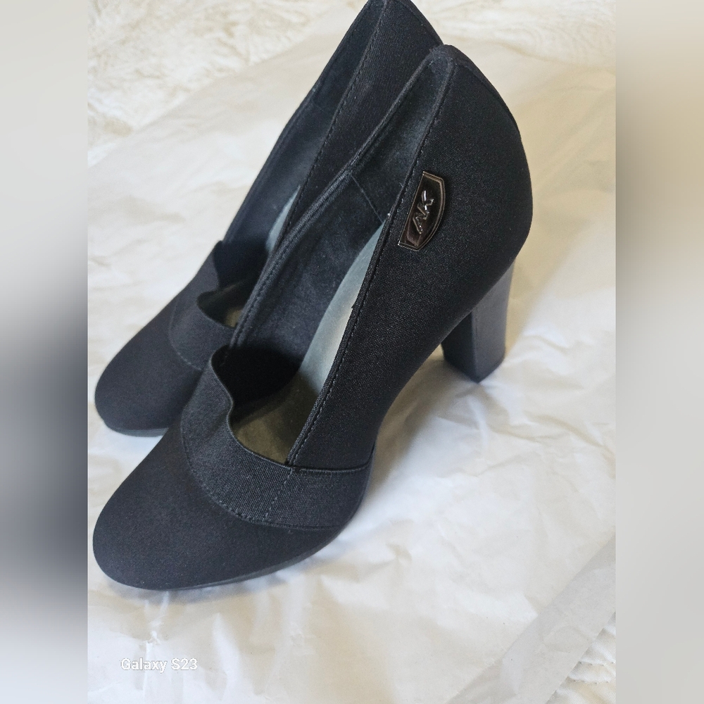 Anne Klein Classic Black Block Heel Pumps with Metal Accent